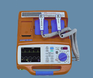 福田除顫監(jiān)護儀FC-1760